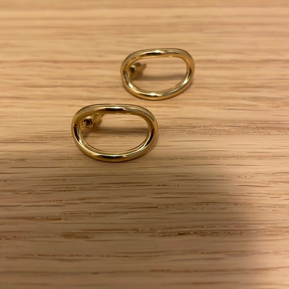 Gold earrings